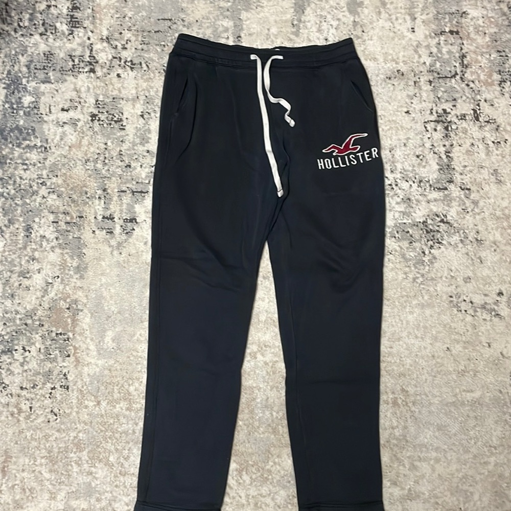 Black Hollister sweats